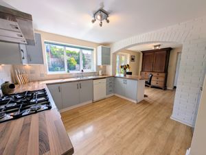 Photo 21- click for photo gallery